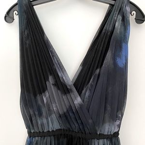 Aritzia Wilfred V-Neck Dress